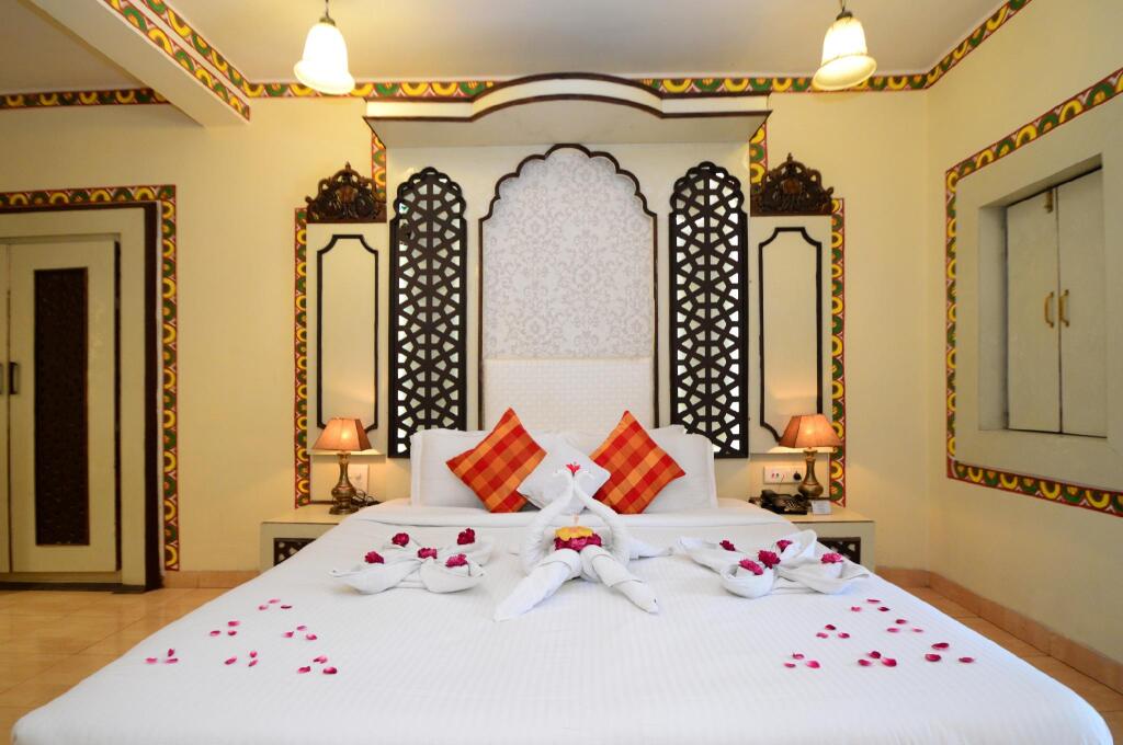 Индаур: Chokhi Dhani Indore-The Ethnic Village Resort