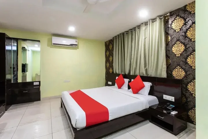 Индаур: Hotel Paradise