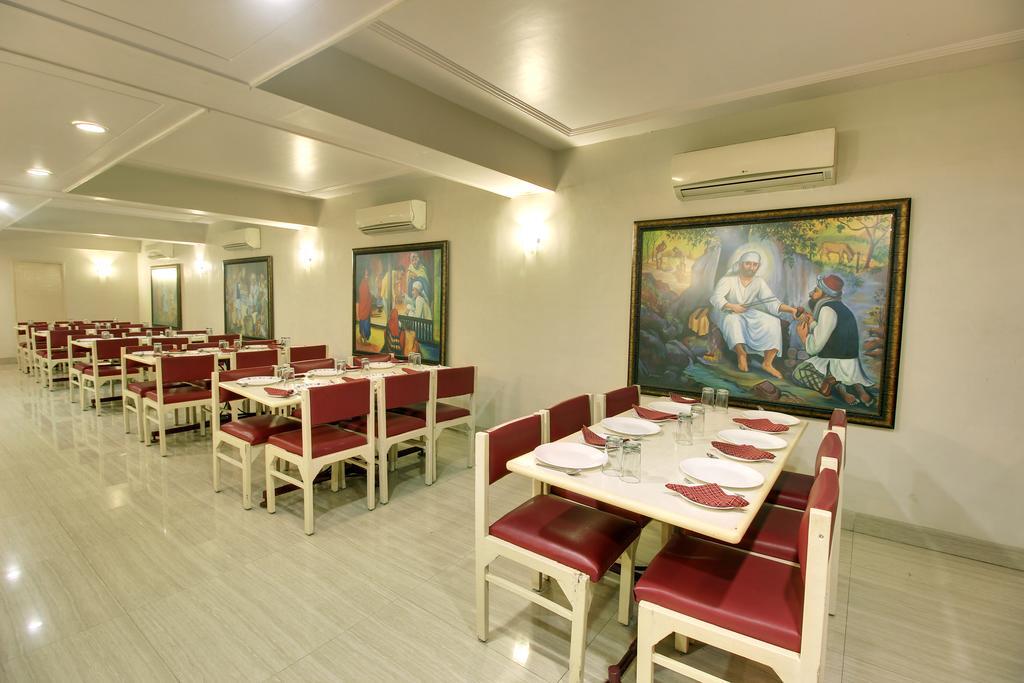 Ширди: Hotel Sai Leela