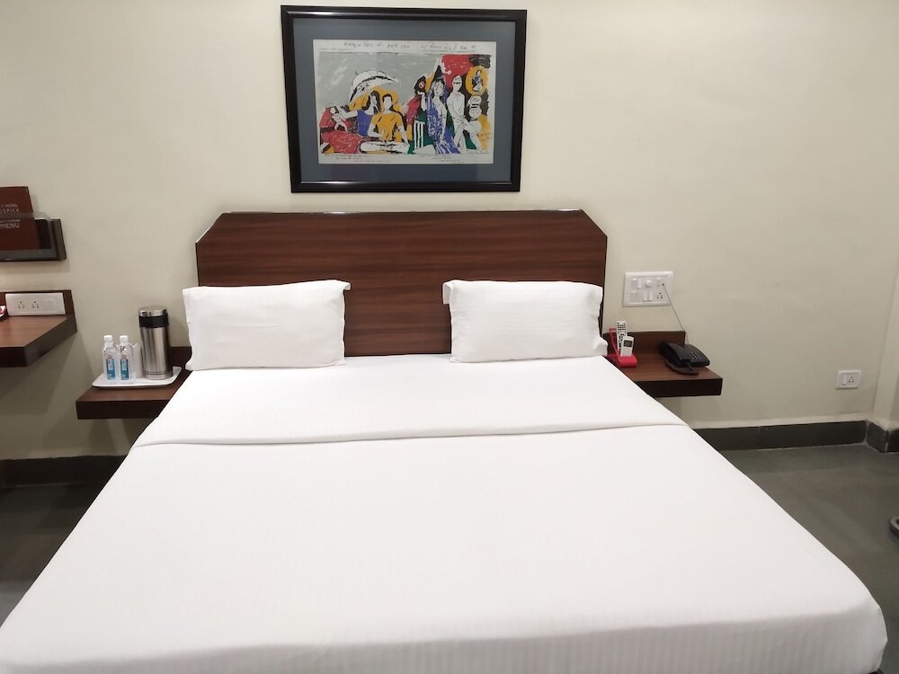 Сурат: Budget Inn Hotel Hospice