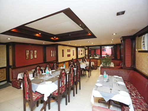 Гувахати: Hotel Amrit Regency