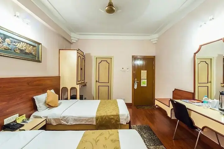 Гувахати: Hotel Nandan