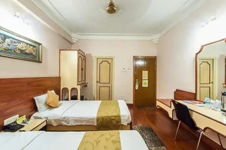 Гувахати: Hotel Nandan