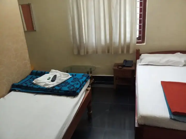 Порт-Блэр: SPOT ON 36080 Hotel Hari International
