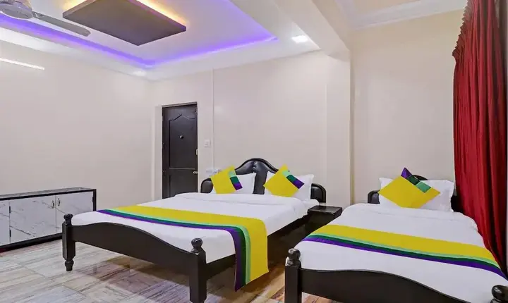 Мадикери: Hilltown Hotel