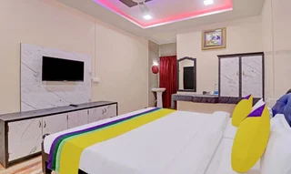 Мадикери: Hilltown Hotel