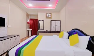 Мадикери: Hilltown Hotel