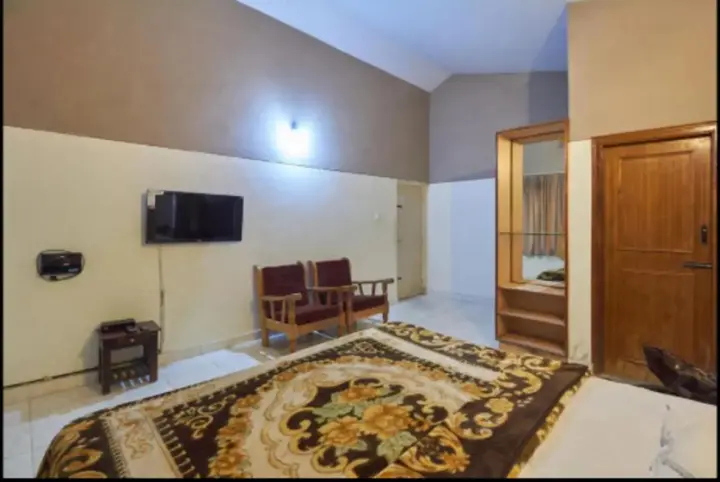 Кушалнагар: Veera Bhoomi Tourist Village