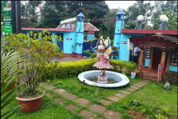 Кушалнагар: Veera Bhoomi Tourist Village