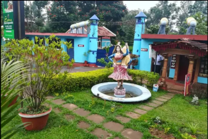 Кушалнагар: Veera Bhoomi Tourist Village