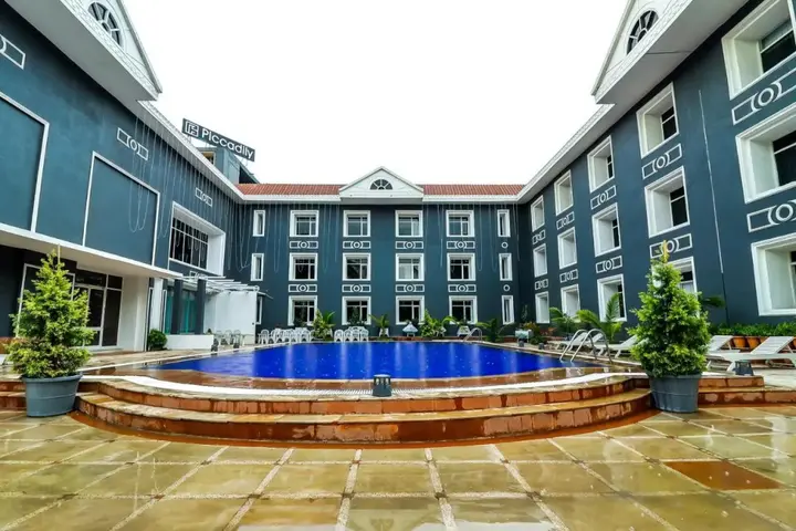 Райпур: Hotel Piccadily Raipur