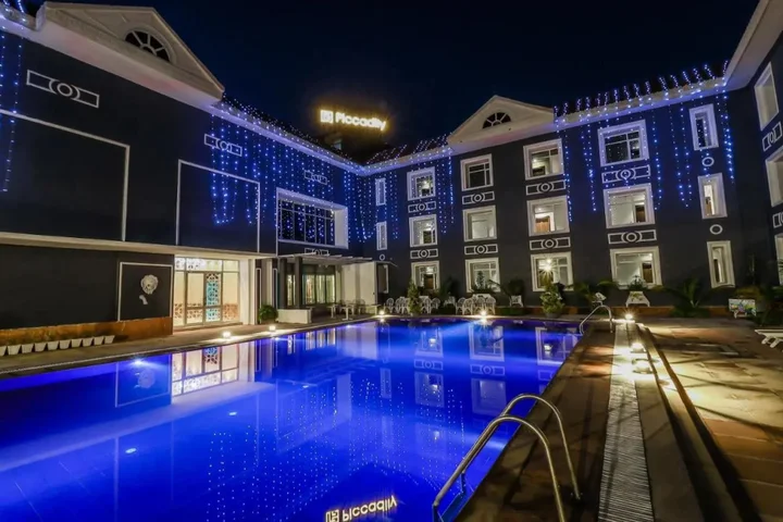 Райпур: Hotel Piccadily Raipur