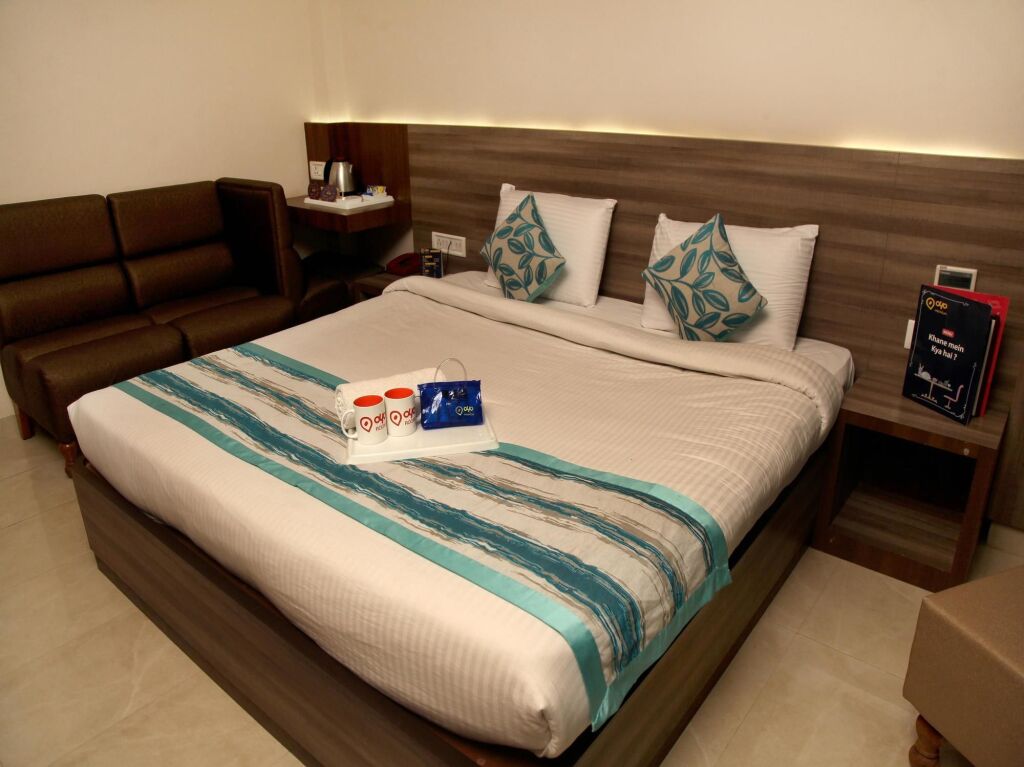 Праяградж: Hotel Ajay International