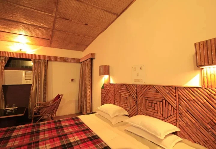 Панпата: Golbro Tiger View Resort