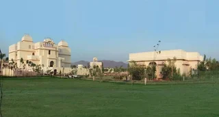 Кукас: Heritage Retreat