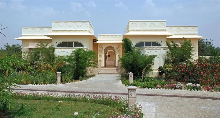 Кукас: Heritage Retreat
