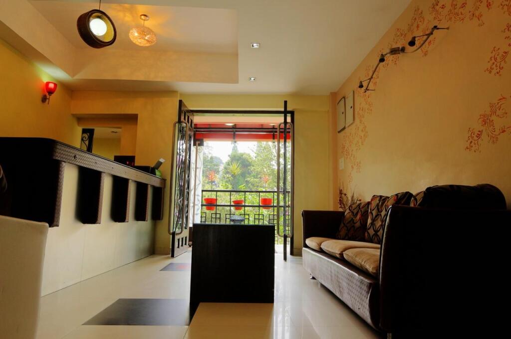Шиллонг: Hotel Majestic Shillong