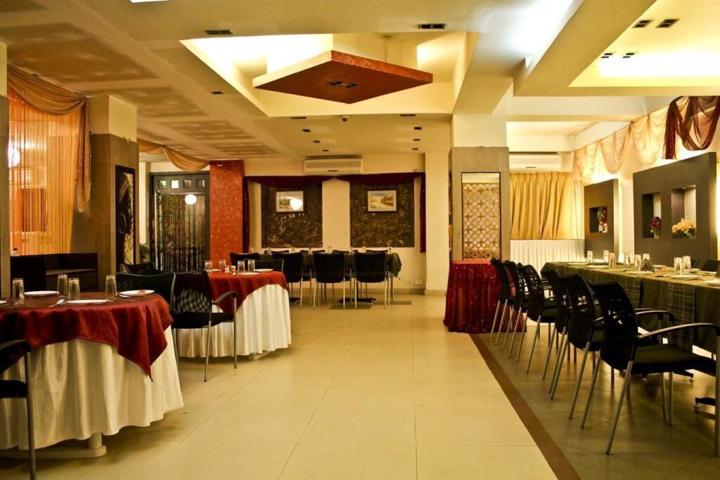 Шиллонг: Hotel Majestic Shillong