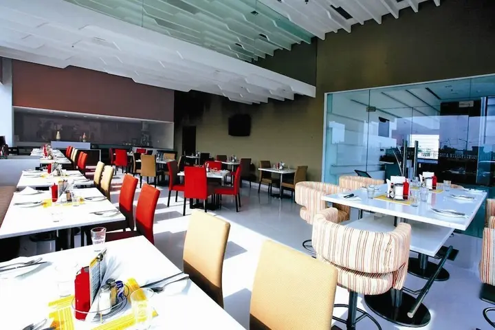 Лудхиана: Keys Select by Lemon Tree Hotels, Ludhiana