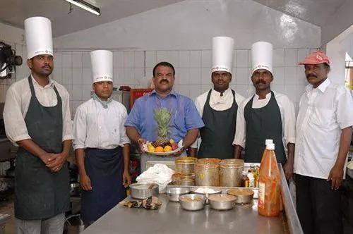 Eraniel: Hotel Parvathi Residency