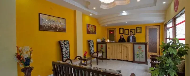 Манали: Monal Manali
