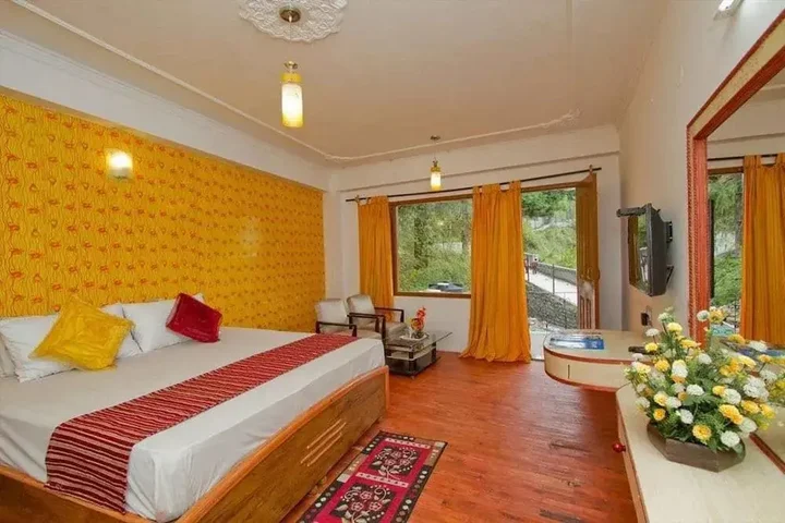 Манали: Monal Manali