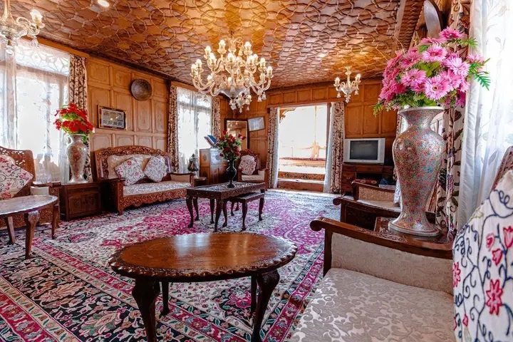 Шринагар: Kolu Group Of Houseboats