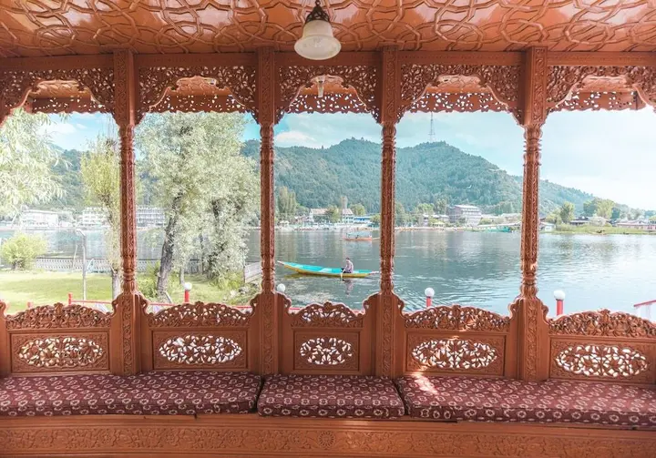 Шринагар: Kolu Group Of Houseboats