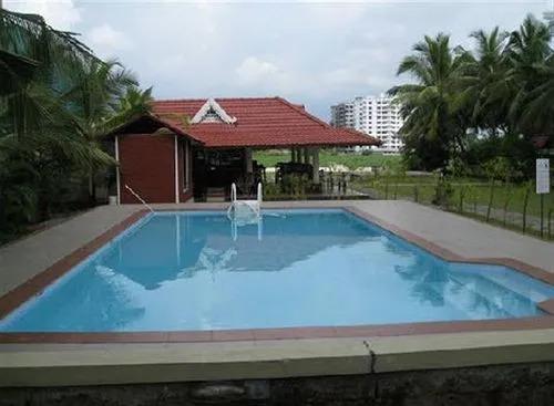 Эрамаллур: Ambadys Palmgrove Club