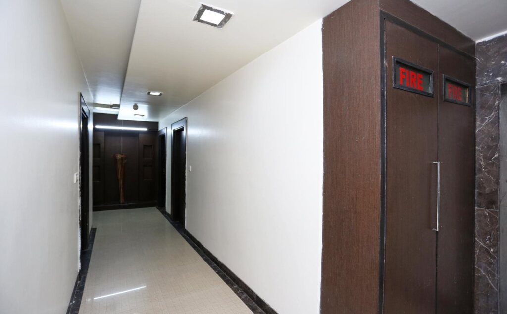 Газиабад: OYO 13758 XS Residency