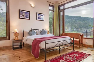 Казаули: Hotel Kasauli Woods