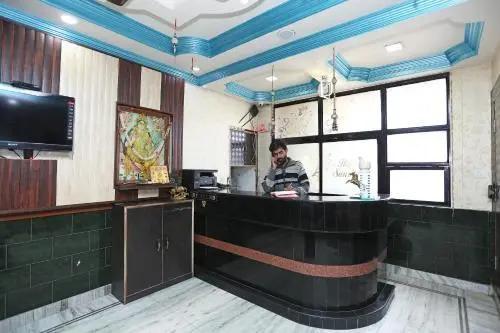 Пачмарай: Hotel Sanskar