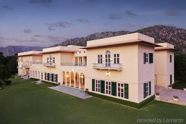 Сикар: The Gateway Ramgarh Lodge