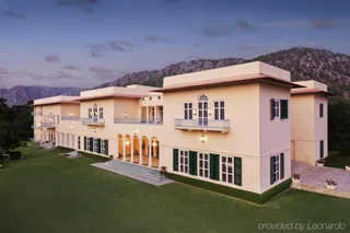 Сикар: The Gateway Ramgarh Lodge