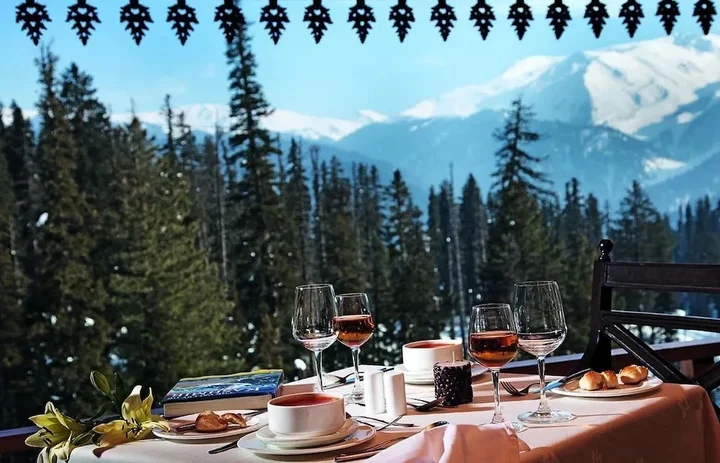 Гульмарг: The Khyber Himalayan Resort & Spa