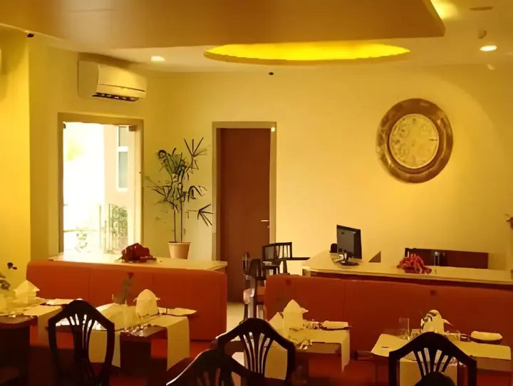Джайпур: OYO 578 Hotel Aurum