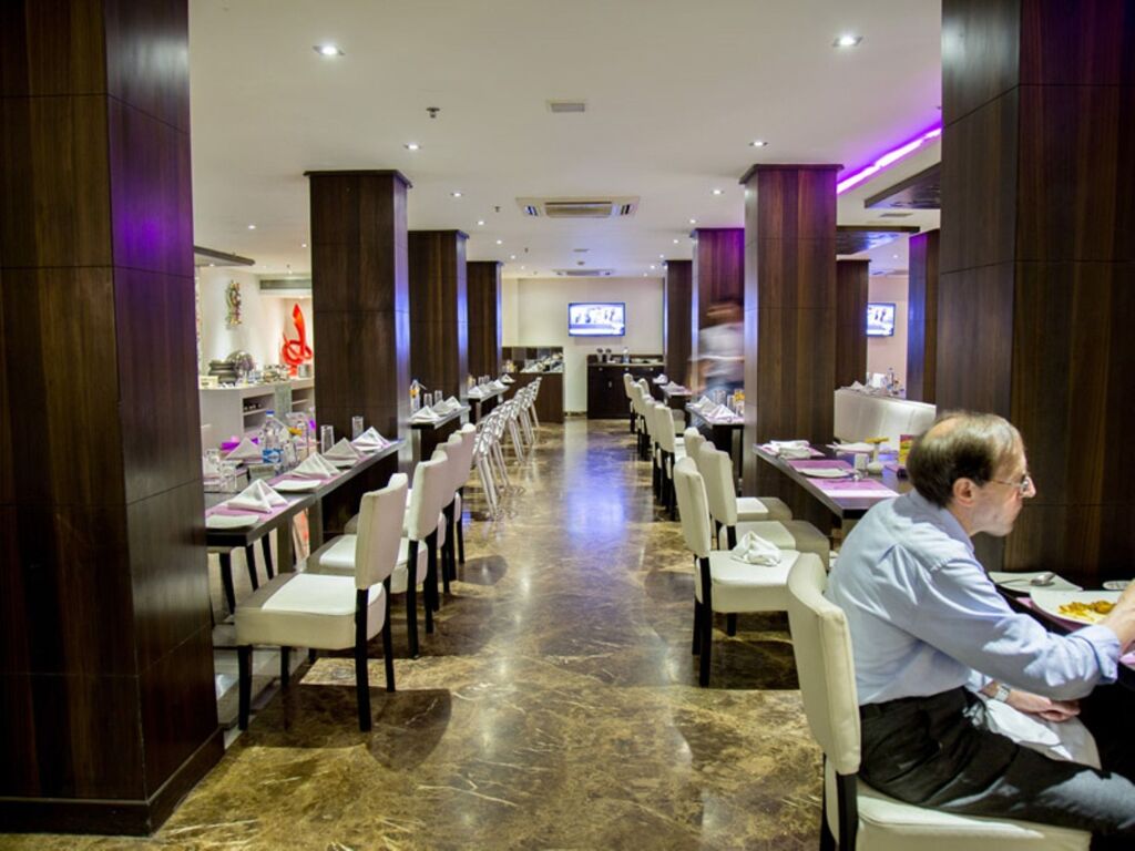 Бхаруч: Regenta Central Harimangla Bharuch