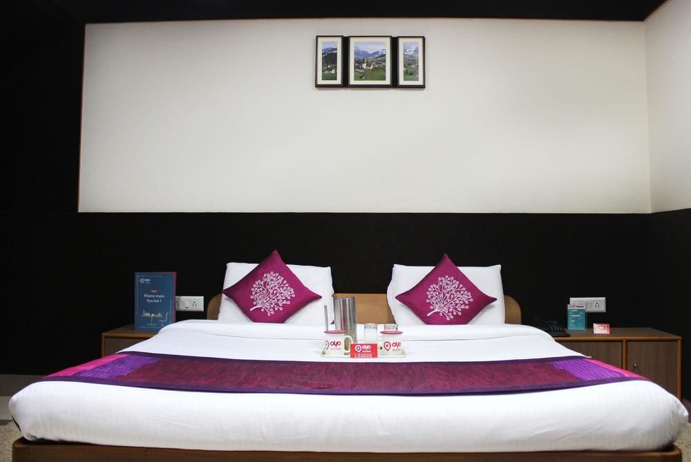 Бангалор: 1327 Inchara Hotel