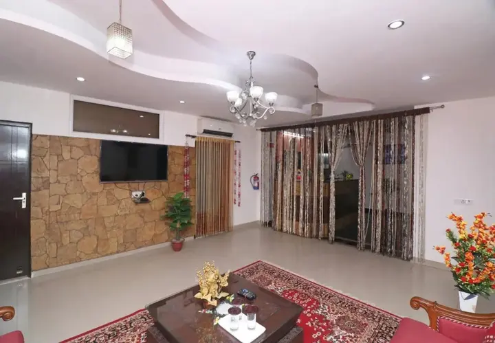 Нью-Дели: Kehar Palace by OYO Rooms