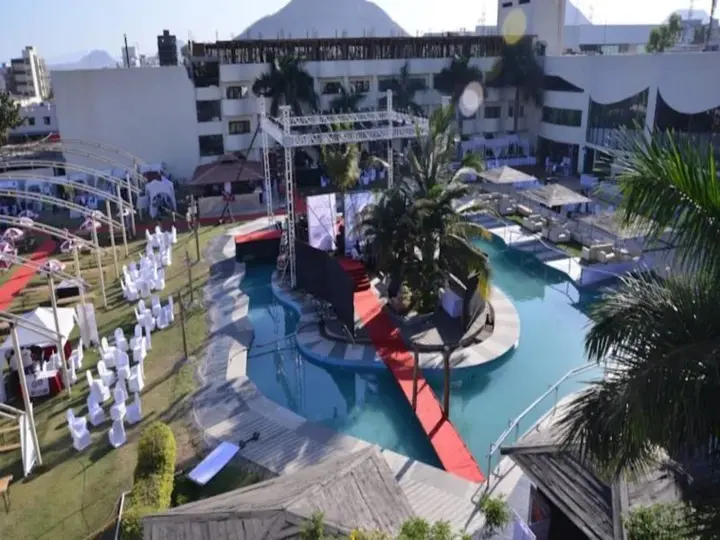 Нашик: Meuse Jupiter Business and Luxury Hotel