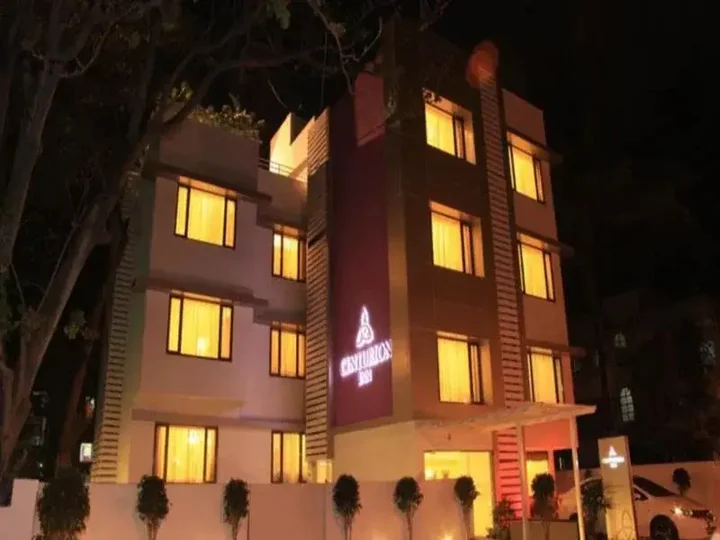 Пуна: Centurion Inn