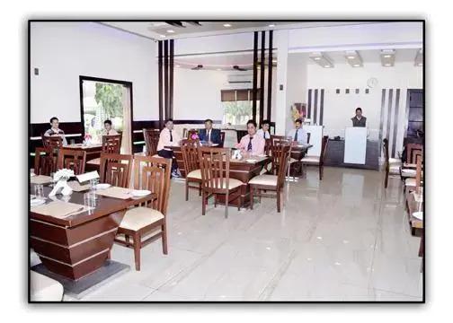 Шахджаханпур: Shakti Resort