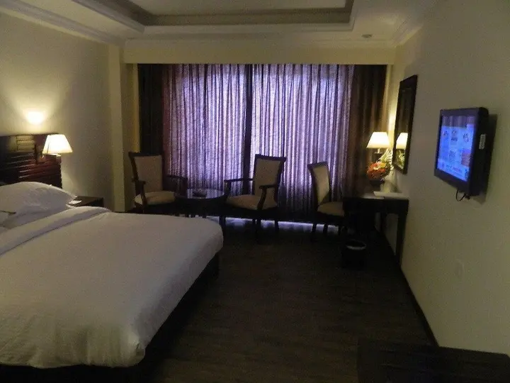 Гадаг: Keshav Clarks Inn