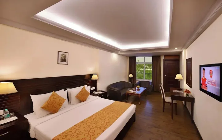 Гадаг: Keshav Clarks Inn