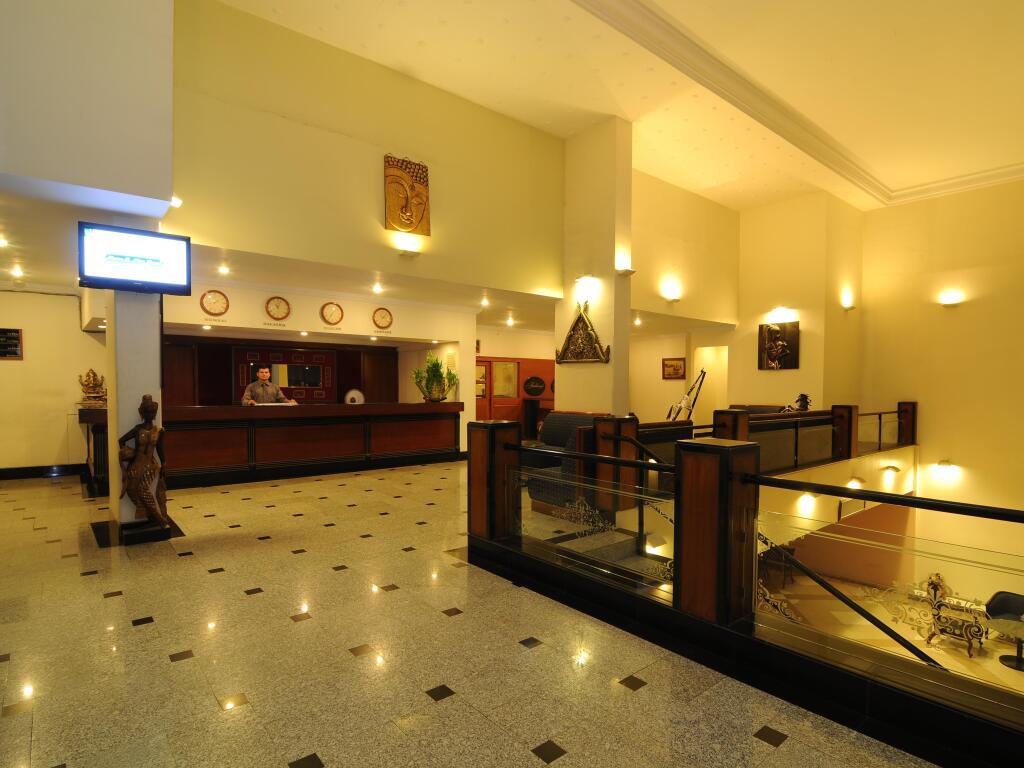 Нашик: Quality Inn Regency