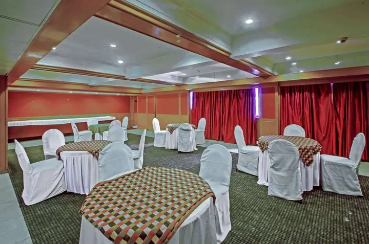 Нашик: Quality Inn Regency