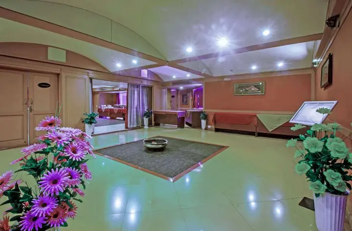 Нашик: Quality Inn Regency