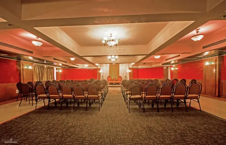 Нашик: Quality Inn Regency