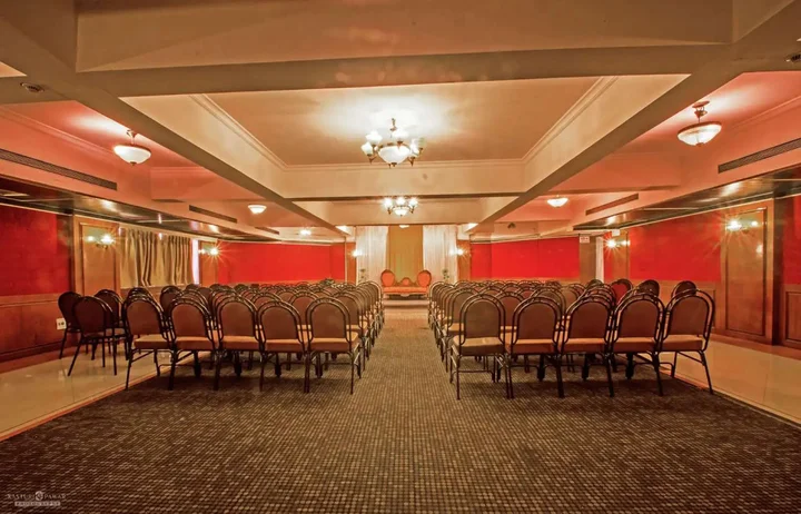 Нашик: Quality Inn Regency