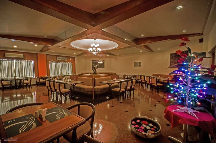 Нашик: Quality Inn Regency